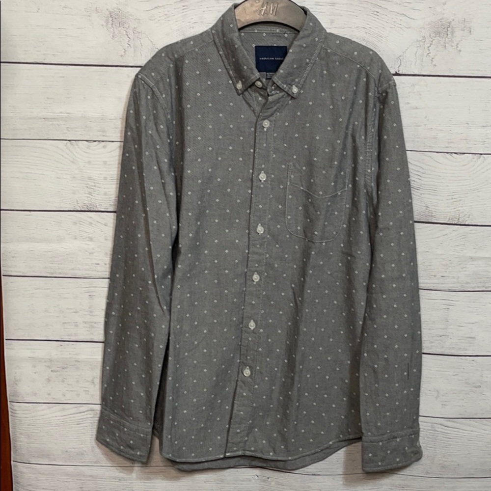 American Eagle shirt